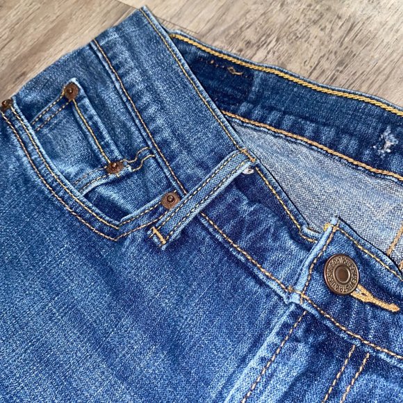 Vintage 2000s Levi's Low rise Flare Jeans with Stretch - Picture 3 of 8